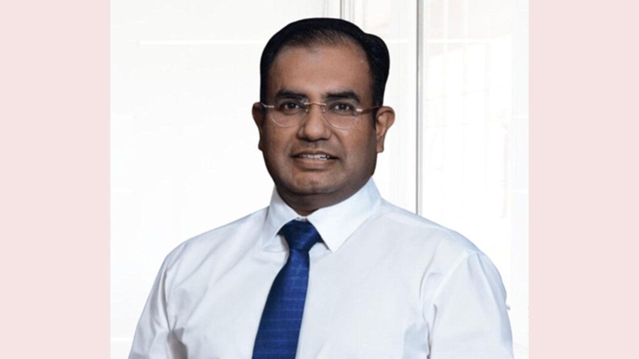 Meet Dr. Rohit Yadav is a Strategic Implantologist and specializes in Immediate Loading Implantology