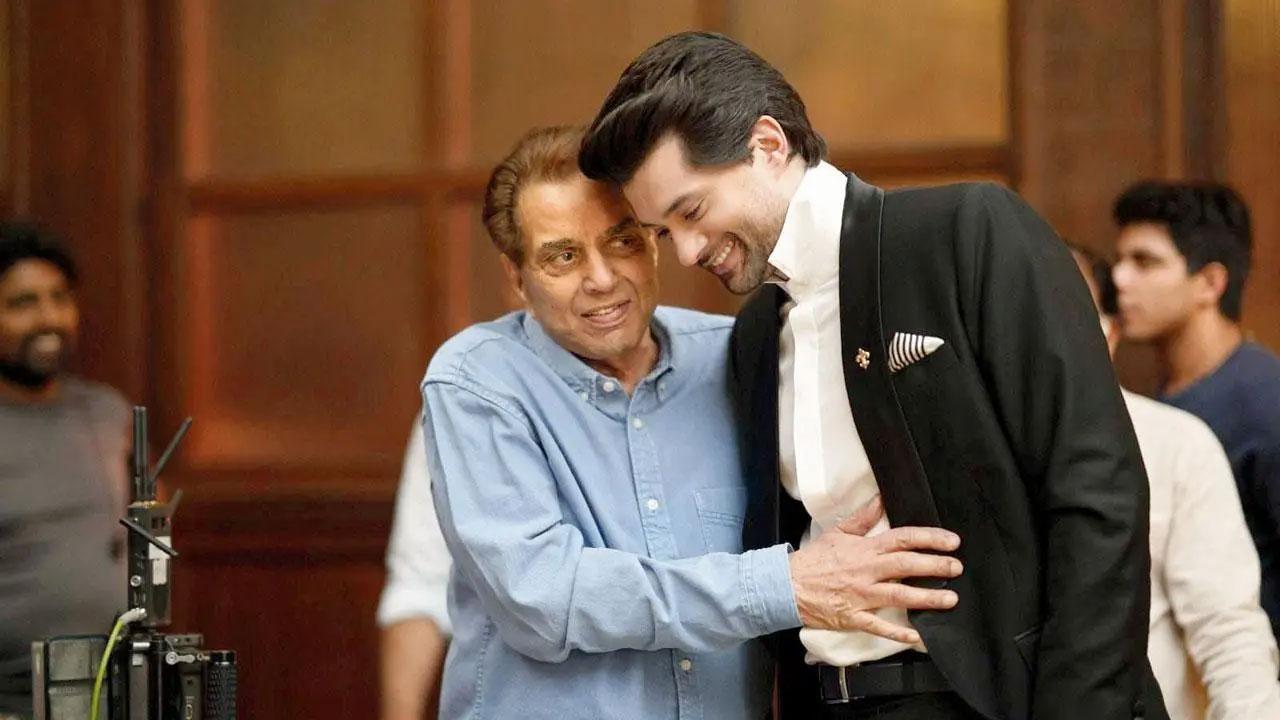 Dharmendra gets giddy over grandson Rajveer's success with ‘Dono'