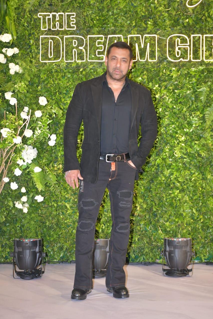 Salman Khan got papped at the event looking dapper in a black sharp suit