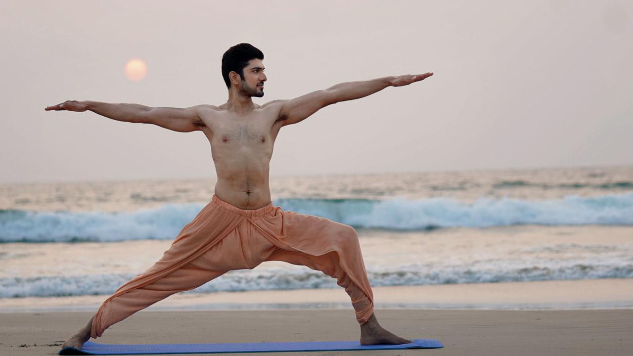 Gujrati Yoga Xxx Videos - Mumbai: From Asanas to A-sea-nas