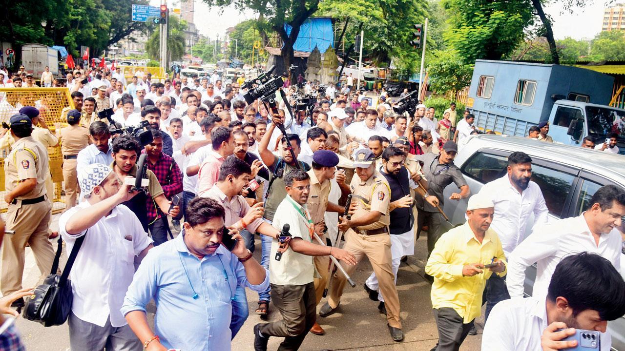 I-N-D-I-A bloc protests against BJP to mark Gandhi Jayanti