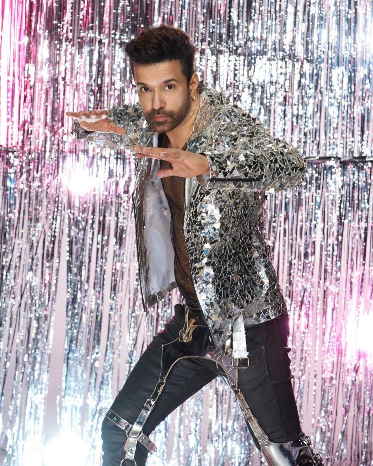 Aamir Ali Aamir has been a part of several dance reality show and is a terrific dancer. This time he will be paired with Sneha Singh