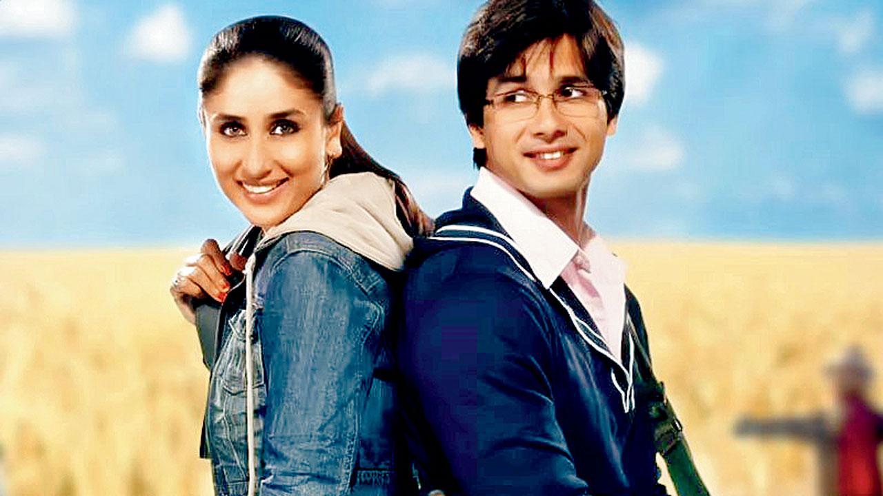 A still from Jab We Met (2007)