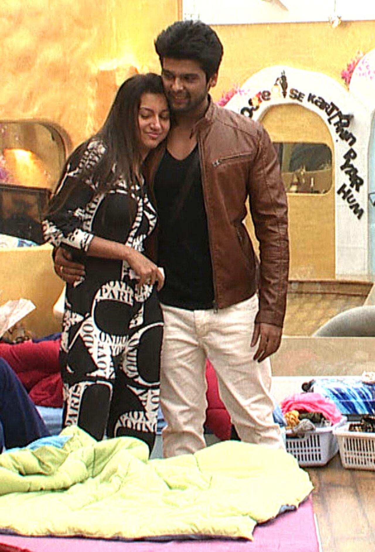Kushal Tandon and Gauahar Khan fell in love during their time in Bigg Boss house. When VJ Andy made a disrespectful comment about Gauahar, Kushal reacted angrily, leading to his eviction. The actor re-entered the show later