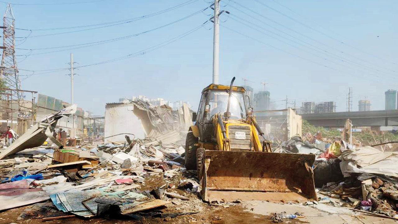 Mumbai: 63 shops, shanties on Malad plot reserved for playground razed