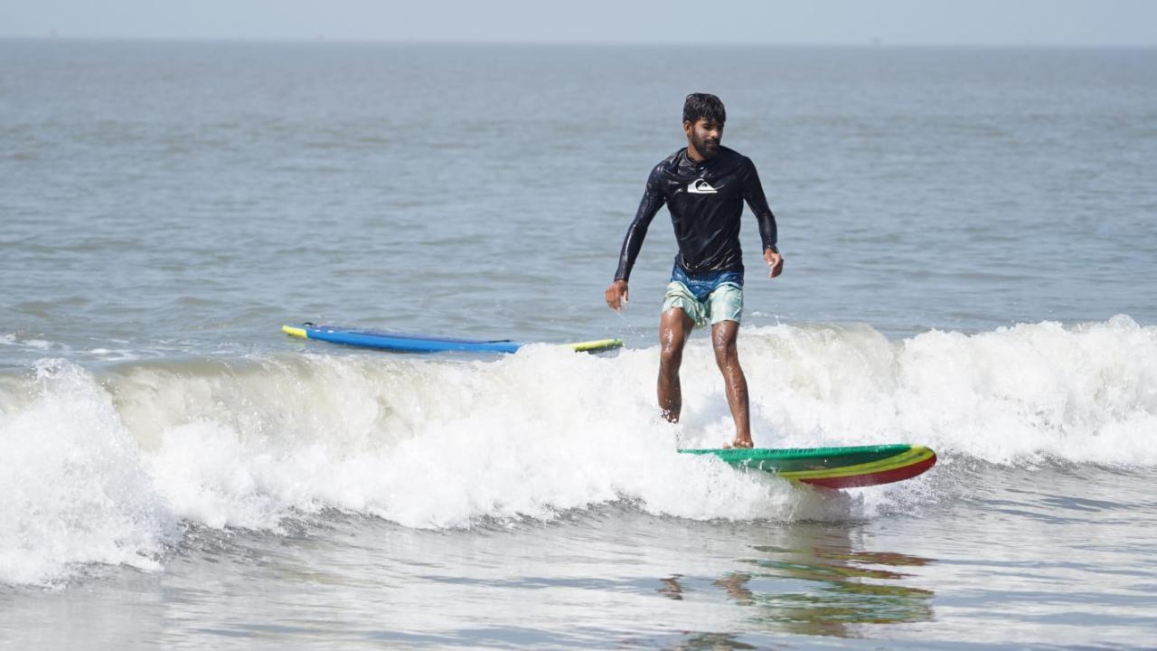 Manoj Kumbhar has been a surfing instructor at the Mumbai Surf Club at Rajodi Beach in Virar for the last three years. He joined there after completing his graduation during the Covid-19 pandemic. Unlike Manjrekar, it was more of a gradual progression of being a surfer and repairing surfboards that encouraged him to make his own board and also because he found boards to generally be very expensive for him to buy.