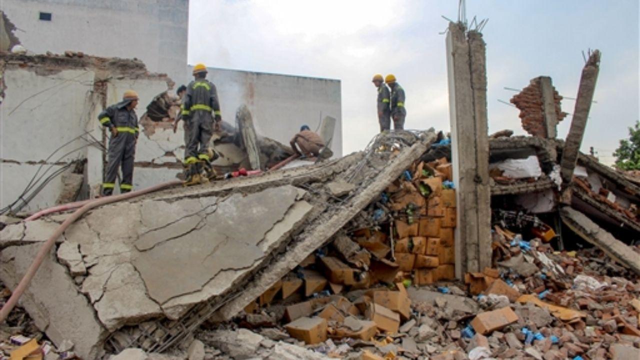 An explosion in a building housing a soap-making unit claimed the lives of four workers, leaving five others injured in Uttar Pradesh's Meerut. Pics/Agencies