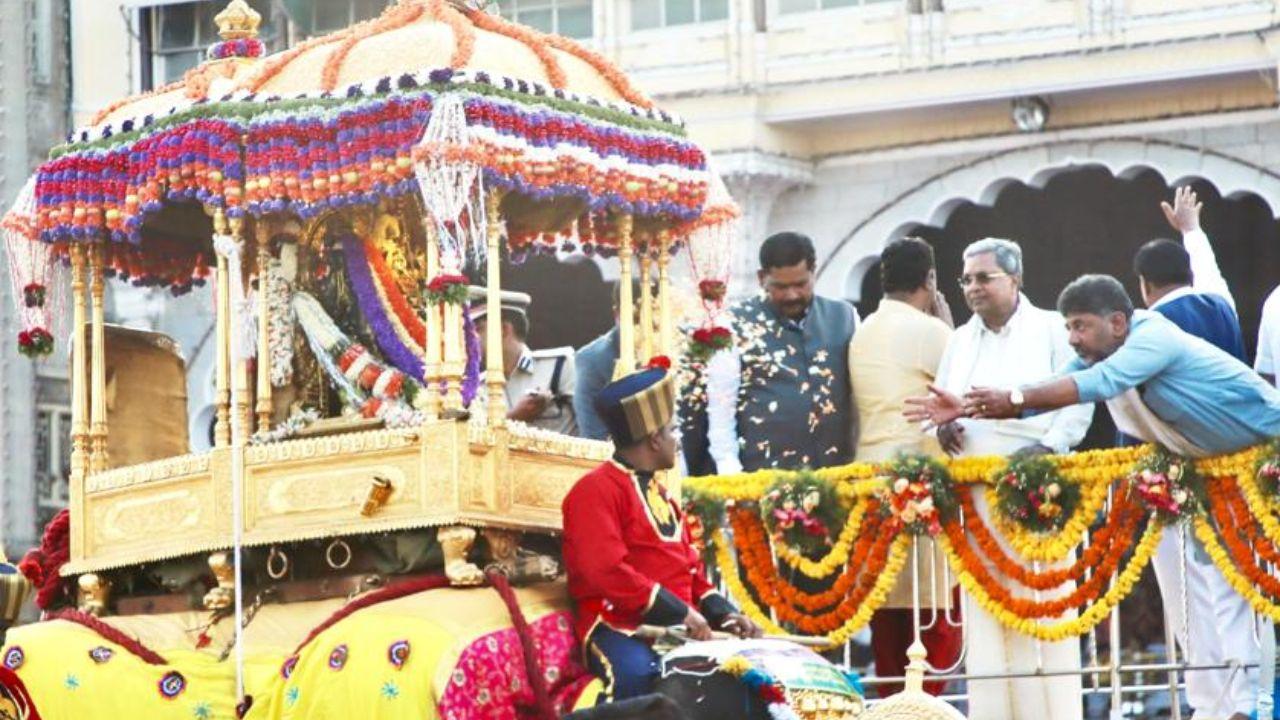 In attendance at this illustrious event were Chief Minister Siddaramaiah, Deputy Chief Minister D K Shivakumar, District in-charge Minister HC Mahadevappa, the titular king of Mysuru, Yaduveer Krishnadatta Chamaraja Wadiyar, and other members of the royal family, all of whom paid their respects to Goddess Chamundeshwari.