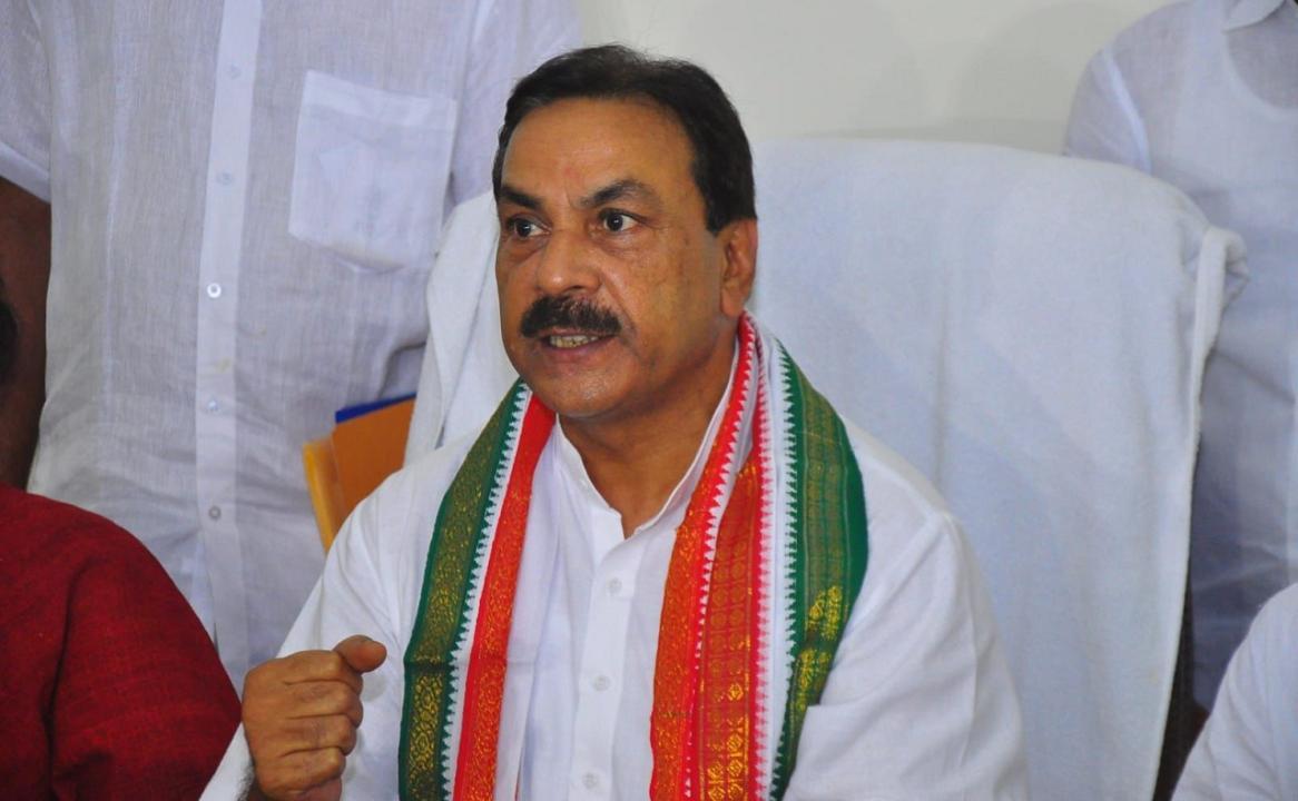 Congress leader Naseem Khan demands suspension of trade with Israel