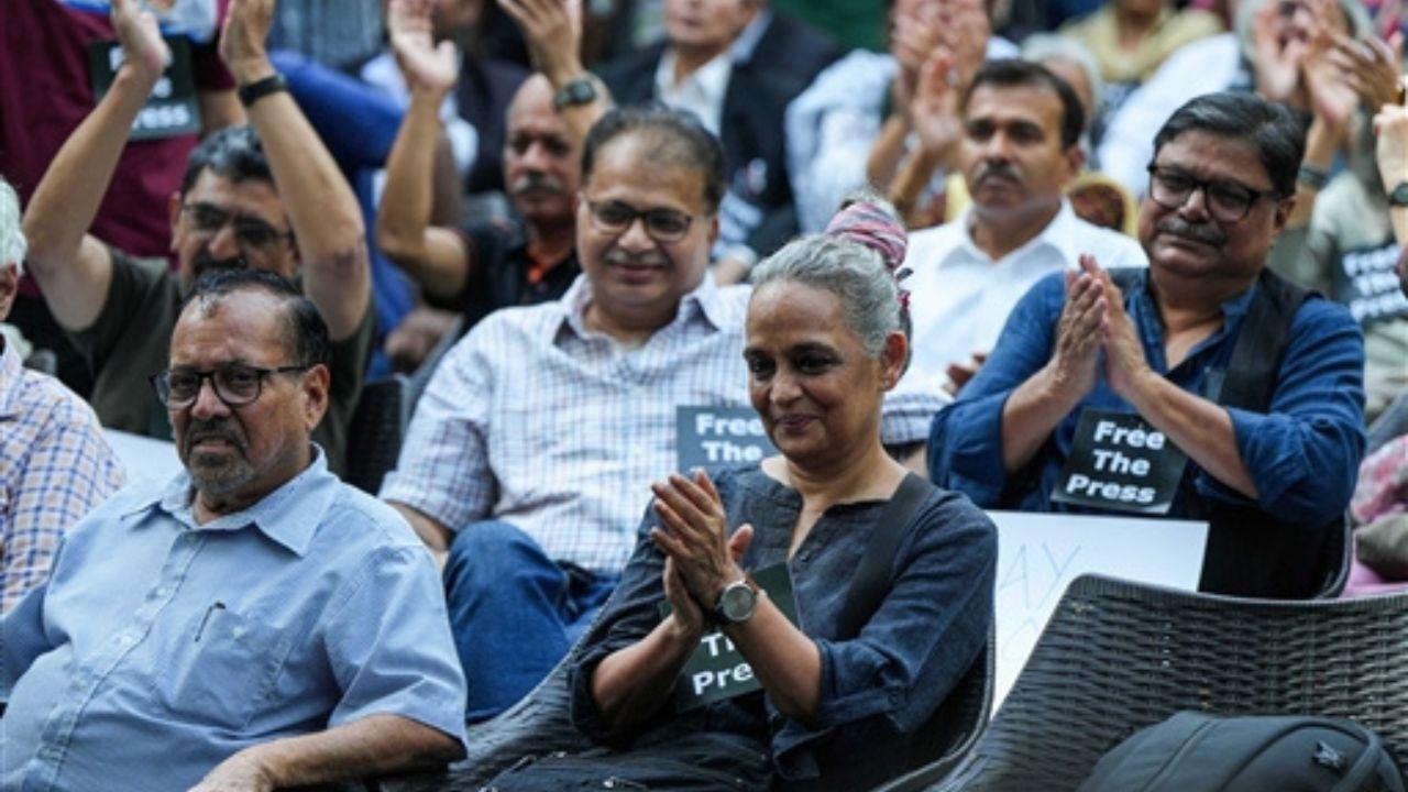 The protestors said that they were supported by different media organisations and press clubs from across India. 