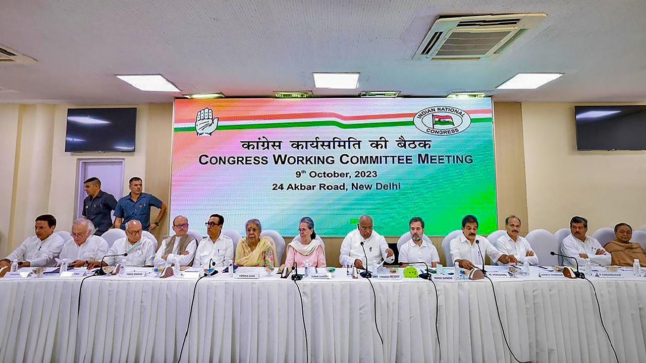 I am 100 per cent with caste census, it's our highest priority: Sonia Gandhi at CWC meet