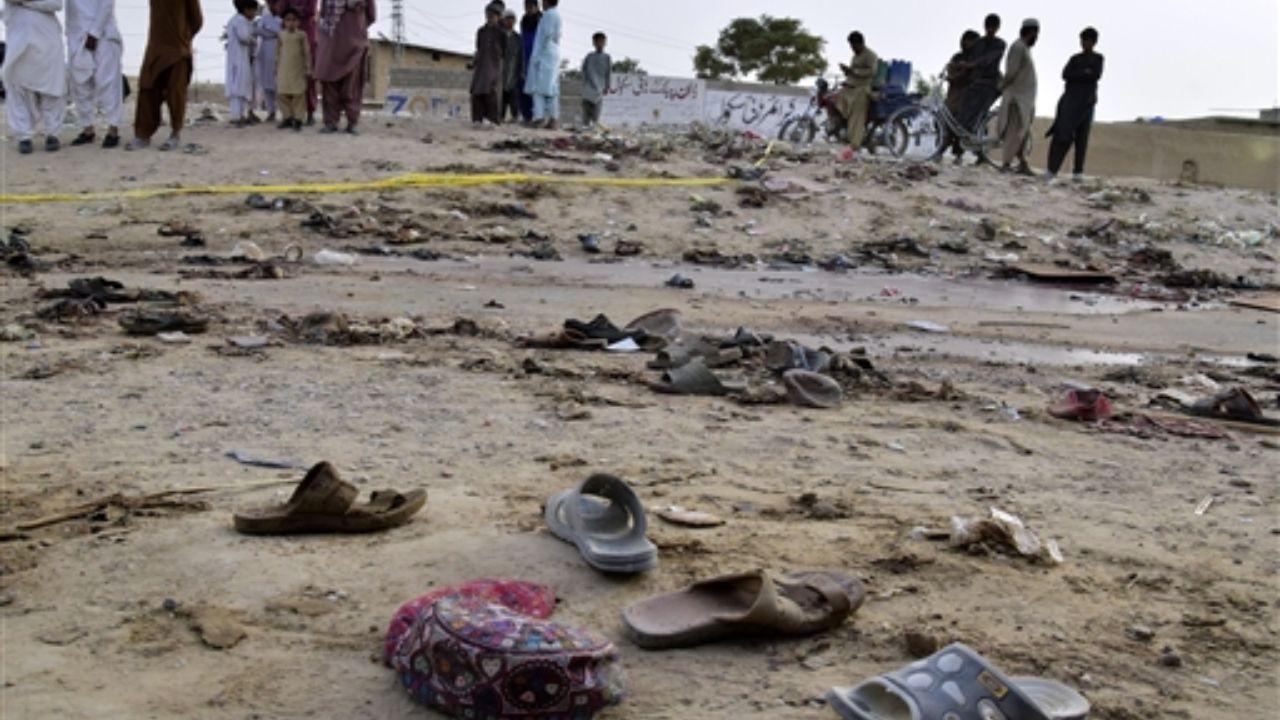 Pakistani officials detain 8 for alleged involvement in Mastung suicide attack