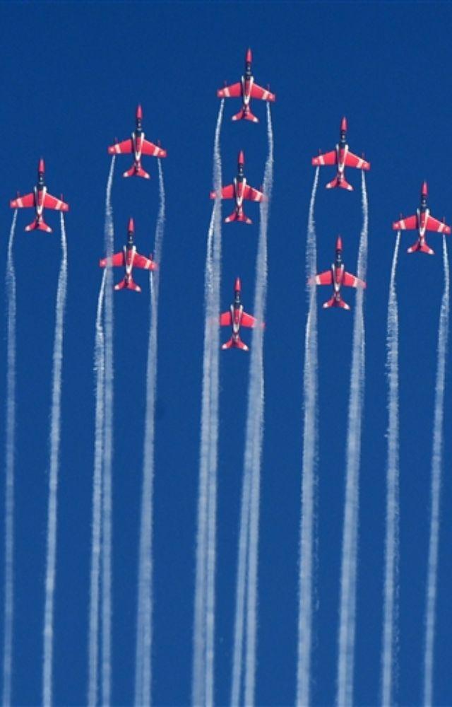 A ceremonial parade was scheduled for Air Force Day, followed by a thrilling aerial display over the Sangam in the afternoon.