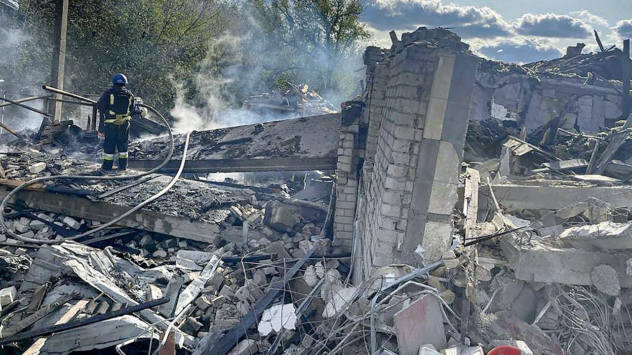 Russian airstrike on cafe kills 51 in Ukraine