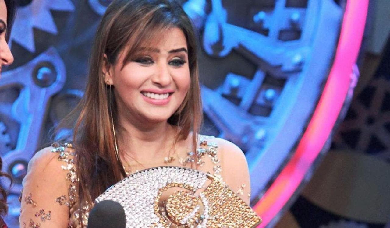 Bigg Boss Season 11 (2017) - Winner: Shilpa Shinde
The 11th season of Bigg Boss was full of drama as it had rivals, Shilpa Shinde and Vikas Gupta on opposite teams. Shilpa emerged as the winner due to her genuine and loving personality