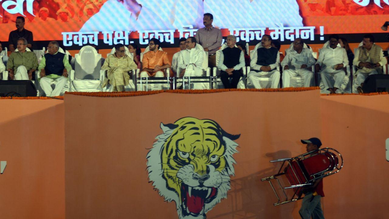 In his address, Thackeray expressed pride in his family's political legacy, countering Prime Minister Modi's criticism of dynastic politics. He highlighted the importance of acknowledging one's roots, contrasting it with leaders like Hitler, Putin, and Saddam Hussein, whose family histories remain shrouded in mystery.
