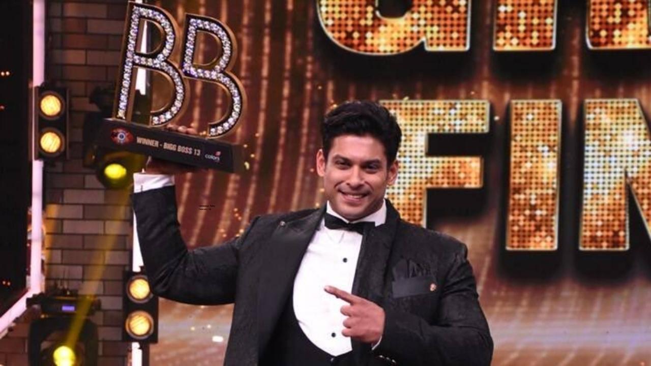 Bigg Boss Season 13 (2019) - Winner: Sidharth Shukla
Sidharth Shukla's strong personality and strategic gameplay led to his victory in Season 13. According to Bigg Boss fans, there is no winner in the history of Bigg Boss who has earned as much love as this late actor
