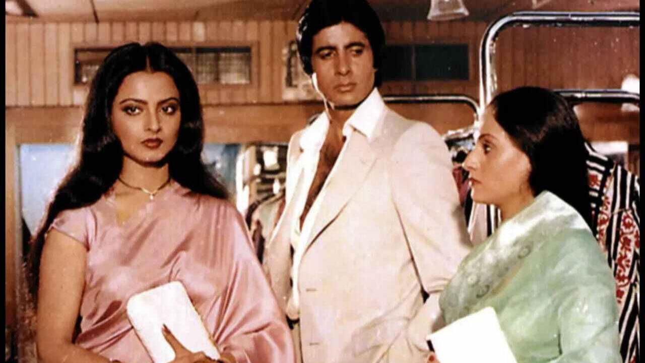 Rekha Ka Bf Video - Rekha Birthday 2023: When she saw Jaya Bachchan cry as the actress romanced  Amitabh in 'Muqaddar Ka Sikandar'