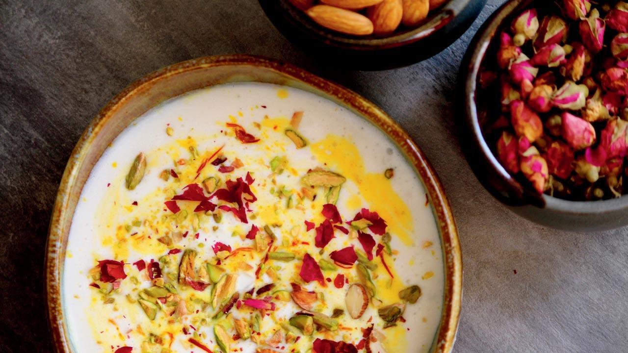 Follow this recipe of sitaphal rabri to enjoy custard apples this season