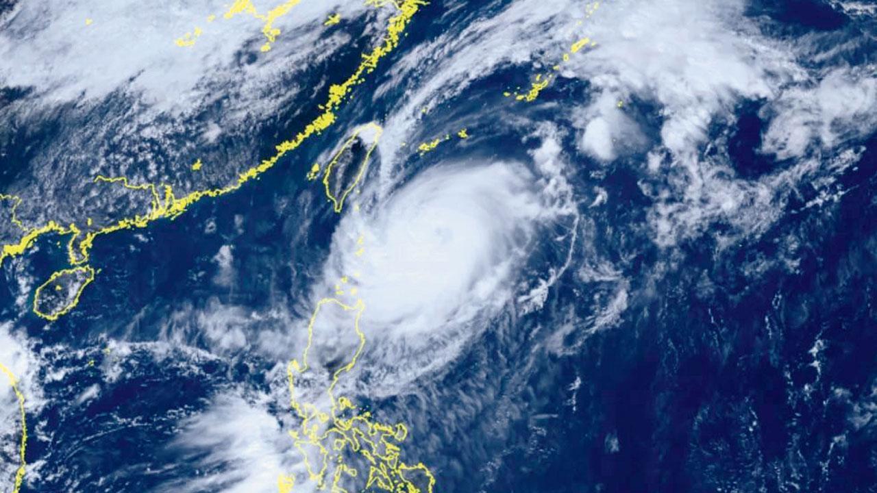 One dead, over 300 injured as Typhoon Koinu sweeps Taiwan