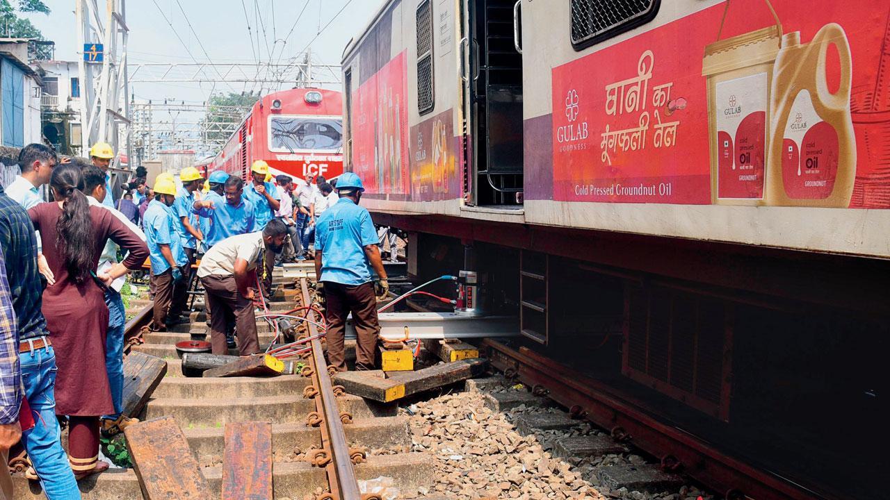 Mumbai local trains: Day of disruptions across rail lines on Wednesday