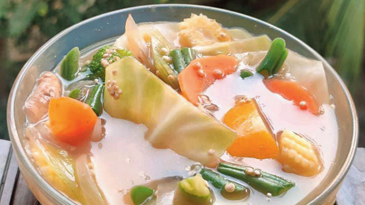 A vegetable hot-pot meal an all-alkaline snack meal that helps you get a good night’s rest