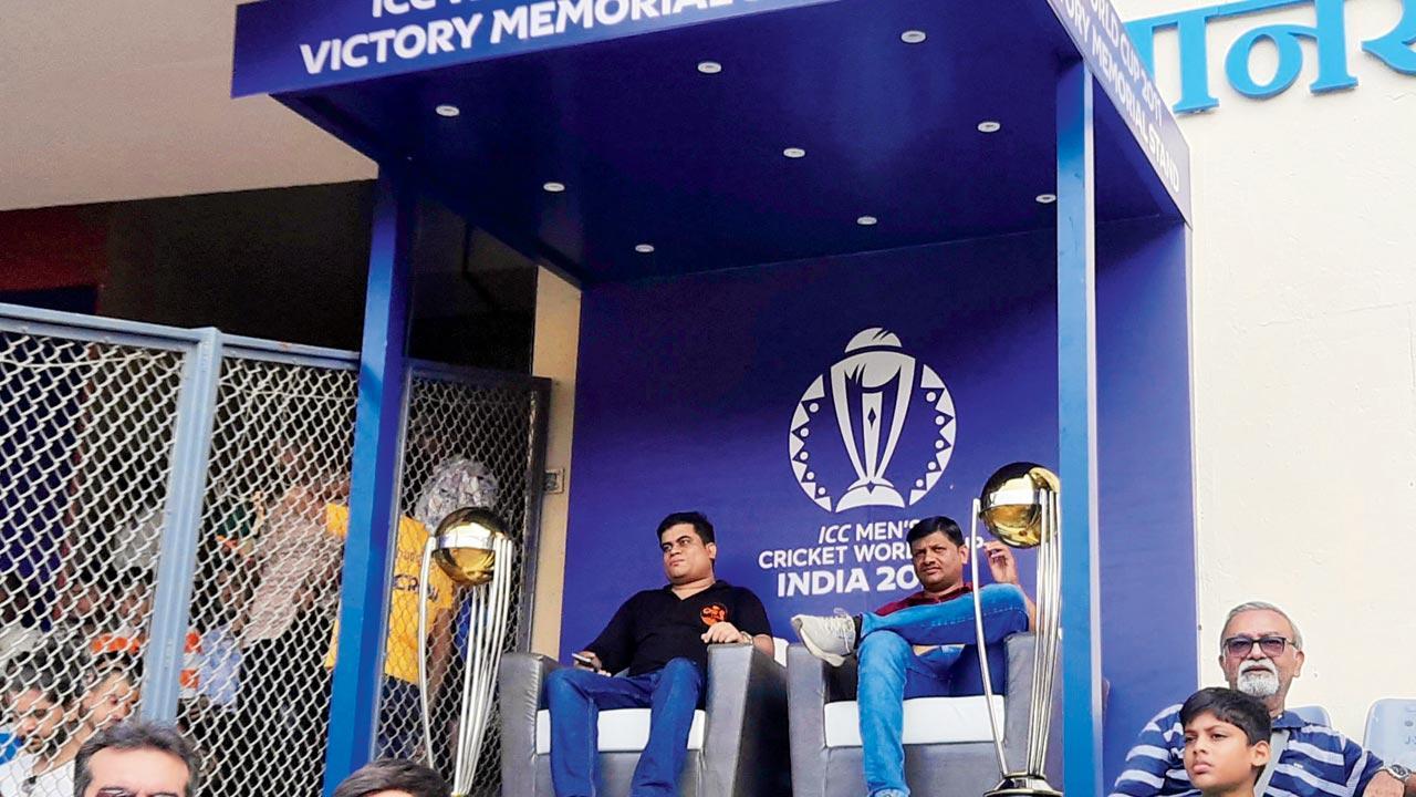Matchless luck for cricket fans Kapde and Hasbe!