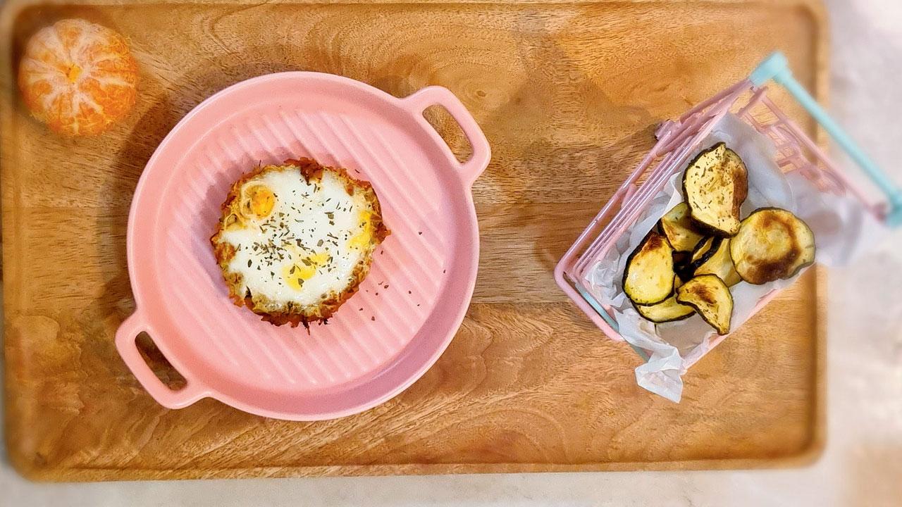 Egg idli served with air-fried zucchini chips is the perfect high protein and fibre snack meal