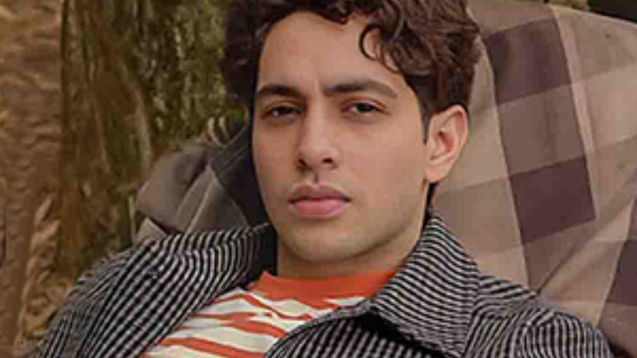 Zoya Akhtar reveals Agastya Nanda is the naughtiest of the Archie Gang