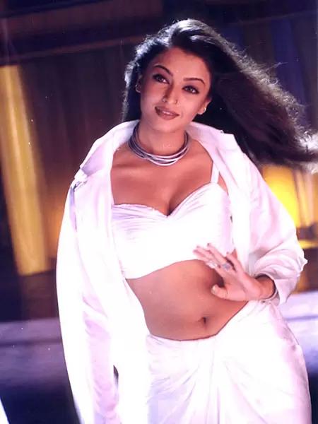 In the movie Taal from 1999, Aishwarya Rai Bachchan's beauty stole the show. She portrayed naivety and vulnerability like no one else. From the iconic rain dance scene the sequined bodysuit – highlighted her newfound aesthetic