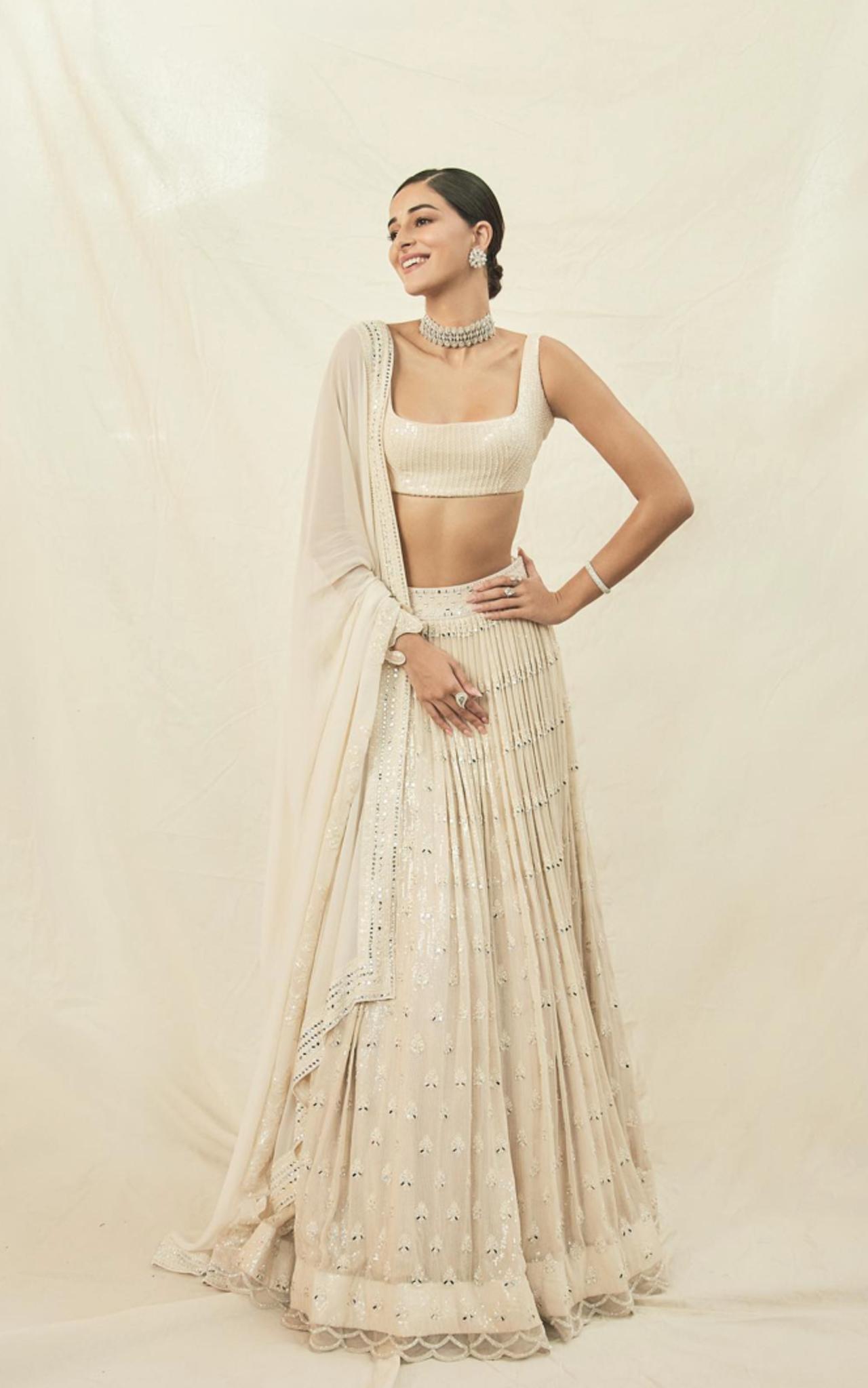 Ananya Panday is a fashionista who can pull off any look with ease. She stunned once again in a white lehenga which is appropriate for dramatic divas