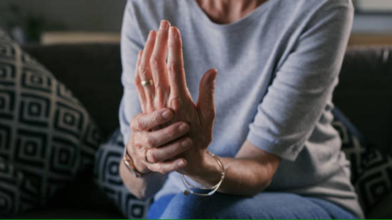 Health expert debunks eight common myths around arthritis