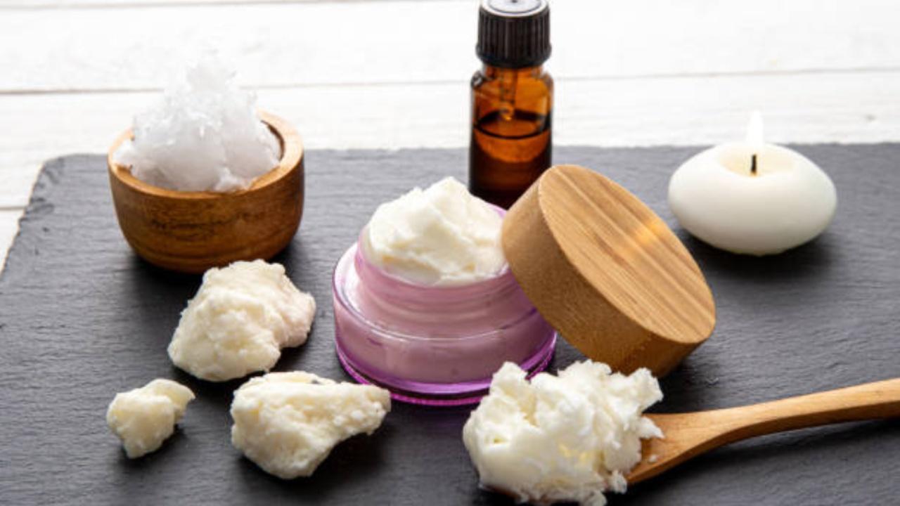 Body butter is an excellent skin moisturiser for extremely dry skin. Its texture and natural formulation contain the essential vitamins that make the skin soft and supple.