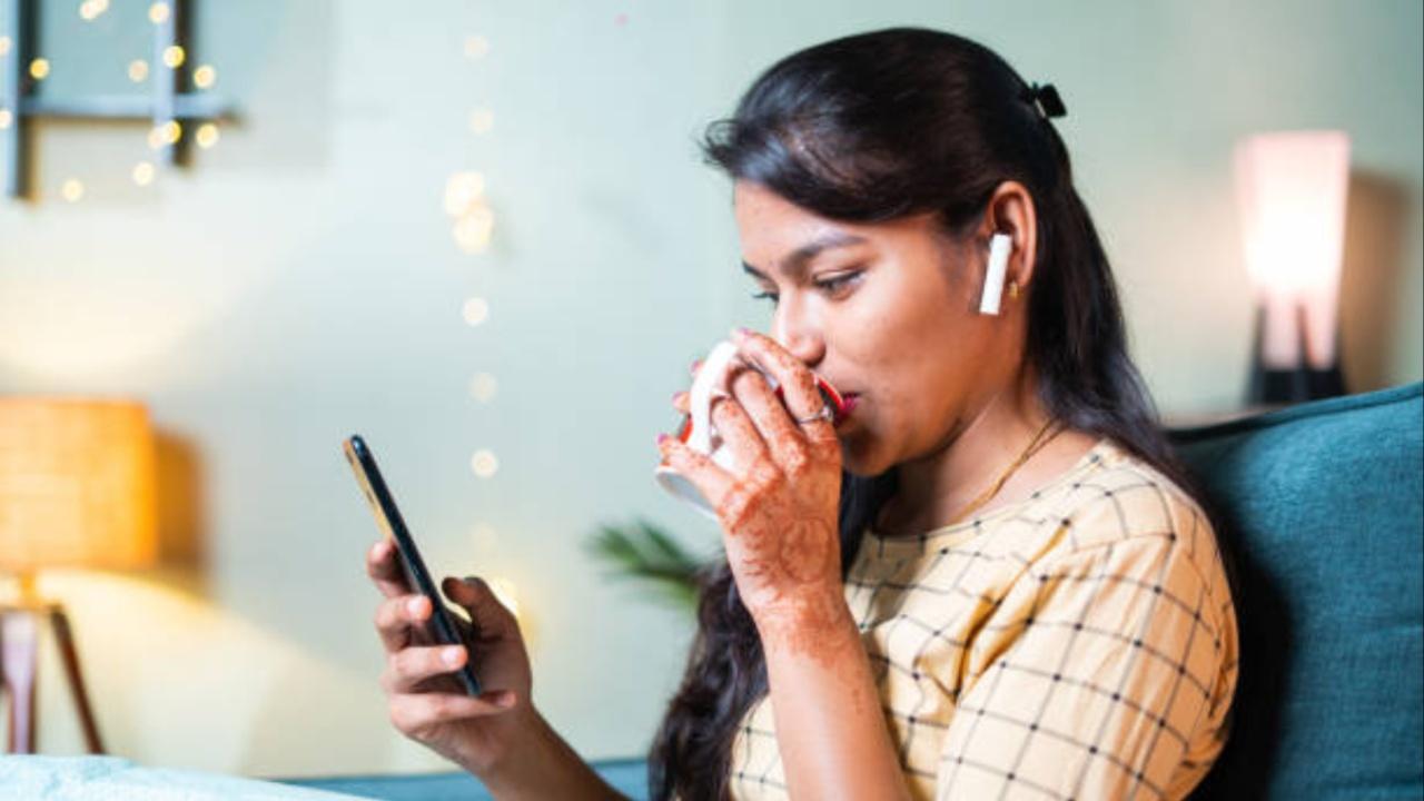 Manifesting love: The study indicates a shift towards manifesting desires in dating, with 41 percent of young singles globally considering it as the new 'astrology.' In 2023, there has been a 66 percent increase in the mentions of 'manifesting' in Tinder India bios