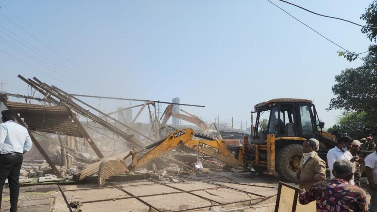 Mumbai: BMC conducts major demolition drive in Marve, 63 shops and huts demolished