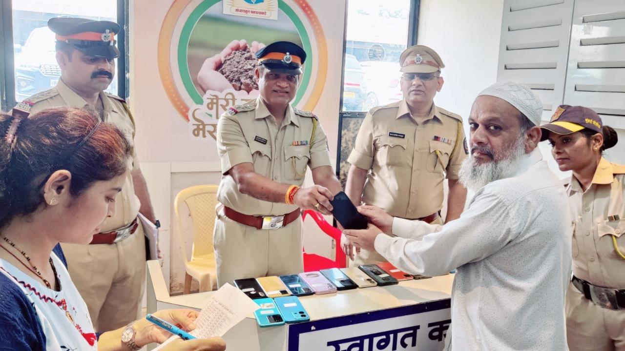 In May, the Police in Maharashtra's Thane city had returned 711 mobile phones worth nearly Rs 1.28 crore that had been either stolen or lost to their owners, an official had earlier said