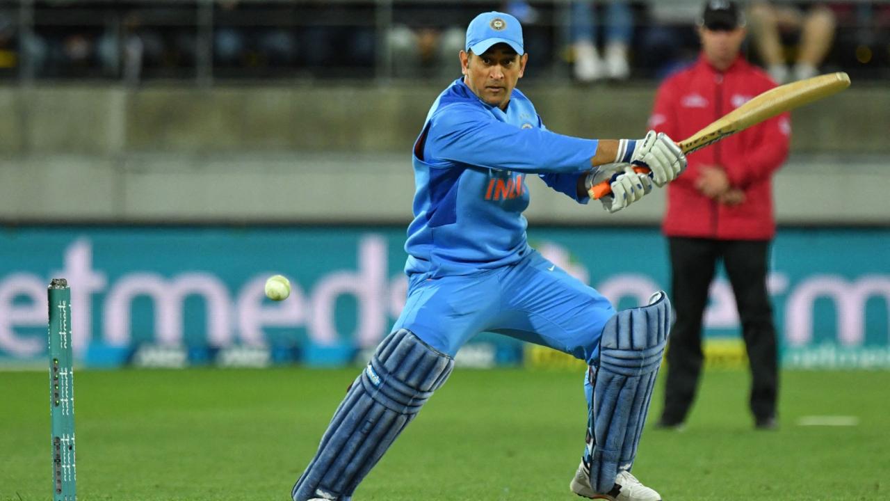 M. S. Dhoni's 148 runs against Pakistan in Pakistan's tour of India in 2005
In 2005, Pakistan's tour of India, the second ODI was played in Visakhapatnam's Andhra Cricket Association-Visakhapatnam District Cricket Association Stadium. India's captain Sourav Ganguly won the toss and elected to bat first. India lost the early wicket of Sachin Tendulkar. After his dismissal, M.S. Dhoni came to bat at No.3 position. He scored 148 runs in just 123 balls. He smashed 15 fours and 4 sixes. India set a target of 357 runs for Pakistan