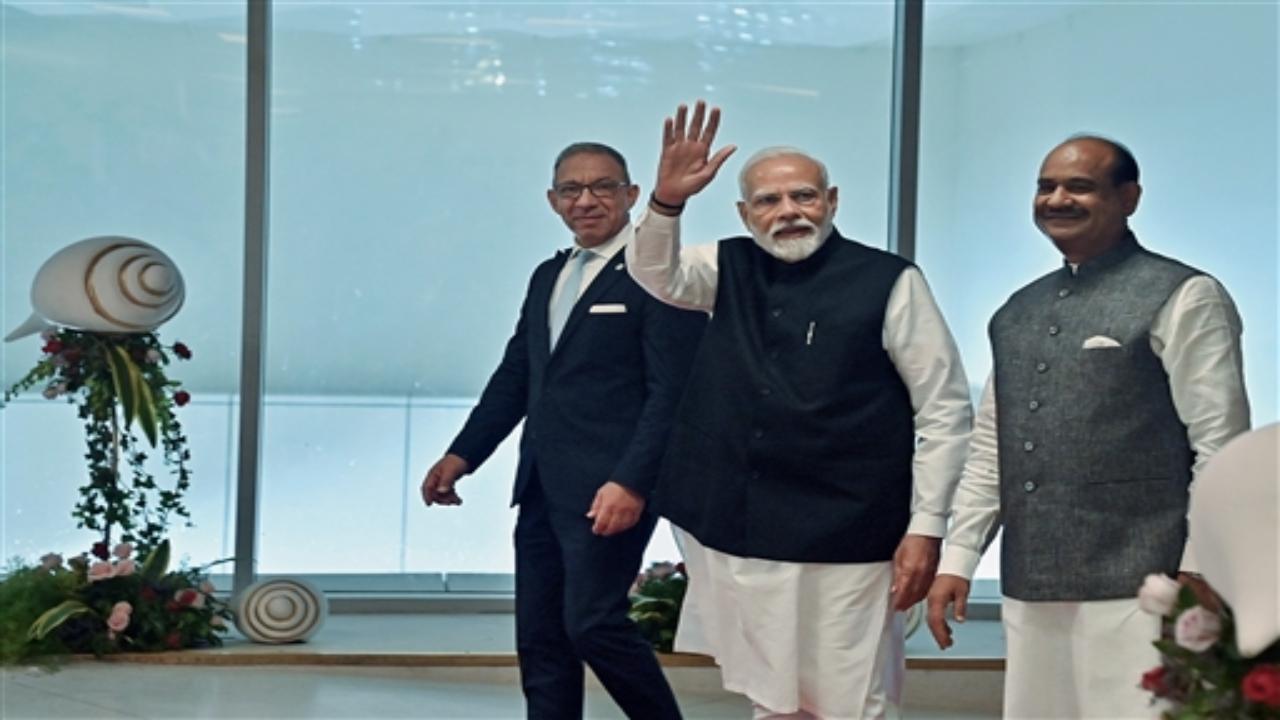 The prime minister said that consensus not being achieved on the definition of terrorism was saddening and the enemies of humanity are taking advantage of this situation.