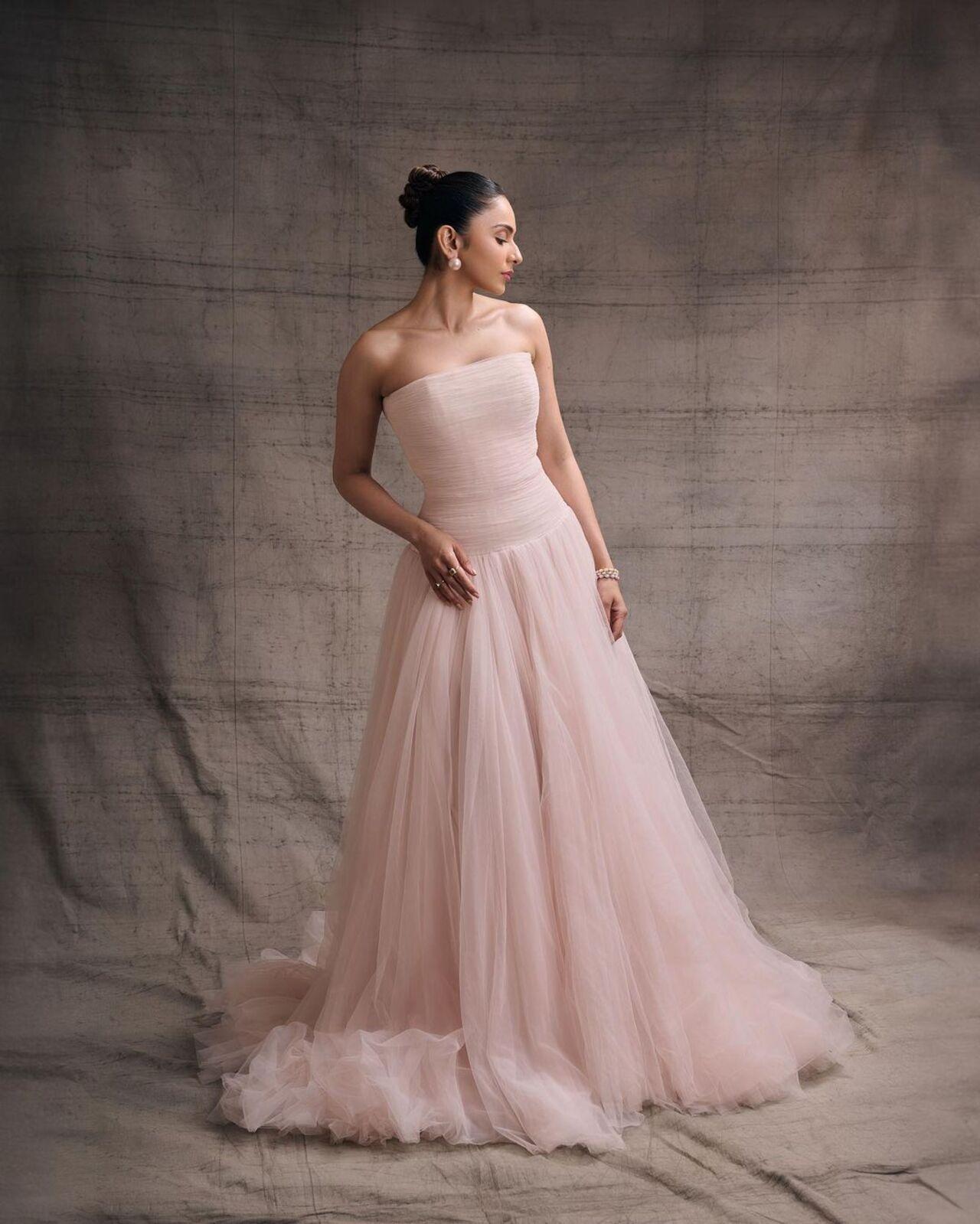 Rakul Preet Singh gave a princess vibe in a powder pink gown