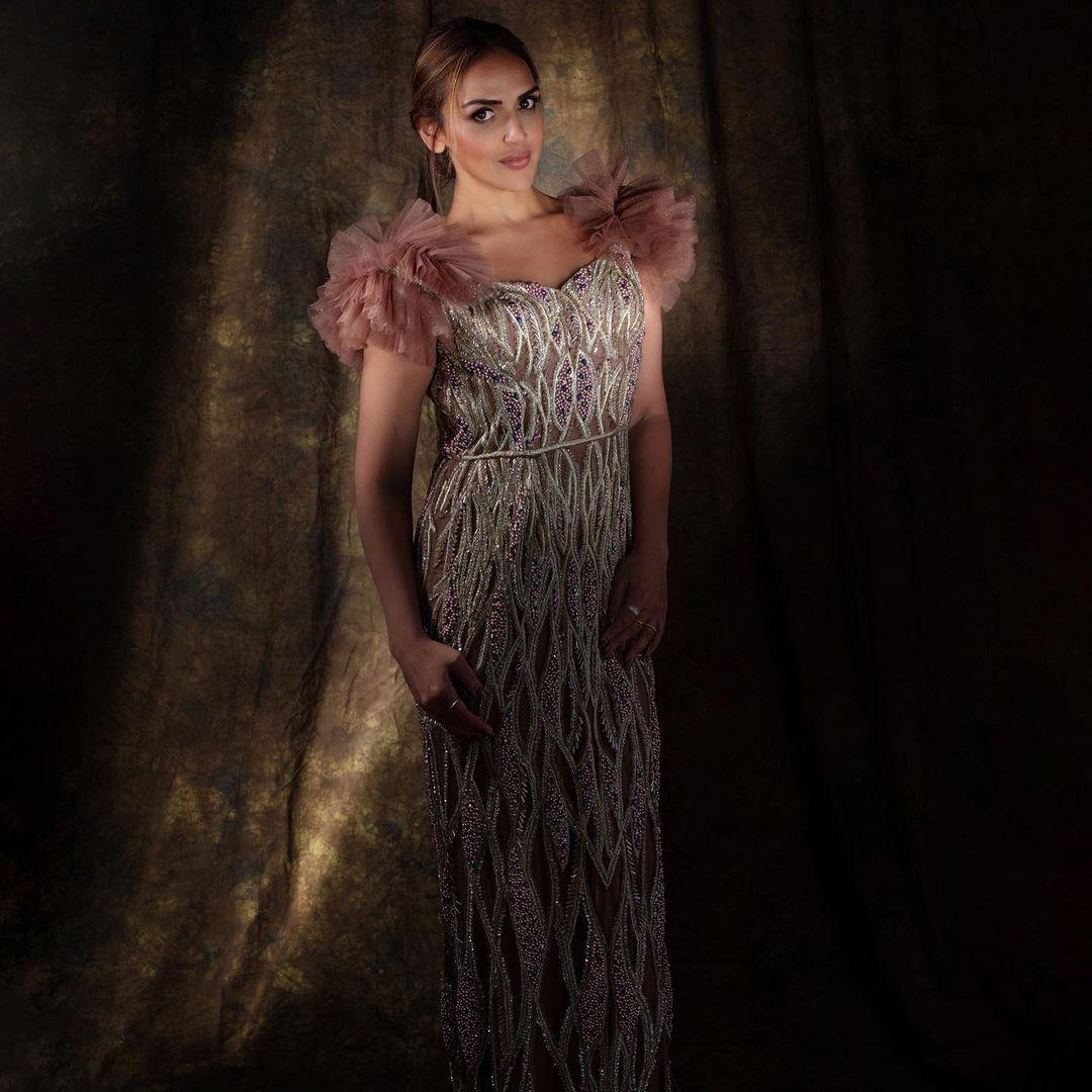 Her overall look was elevated by her chic bun hairstyle and bold makeup, giving her a sophisticated appearance