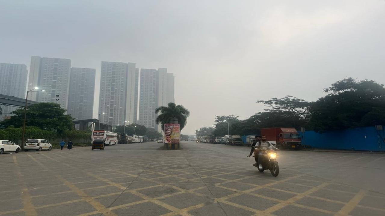The air quality in the financial capital was recorded in the satisfactory' category Friday morning, as per the System of Air Quality and Weather Forecasting and Research SAFAR-India.