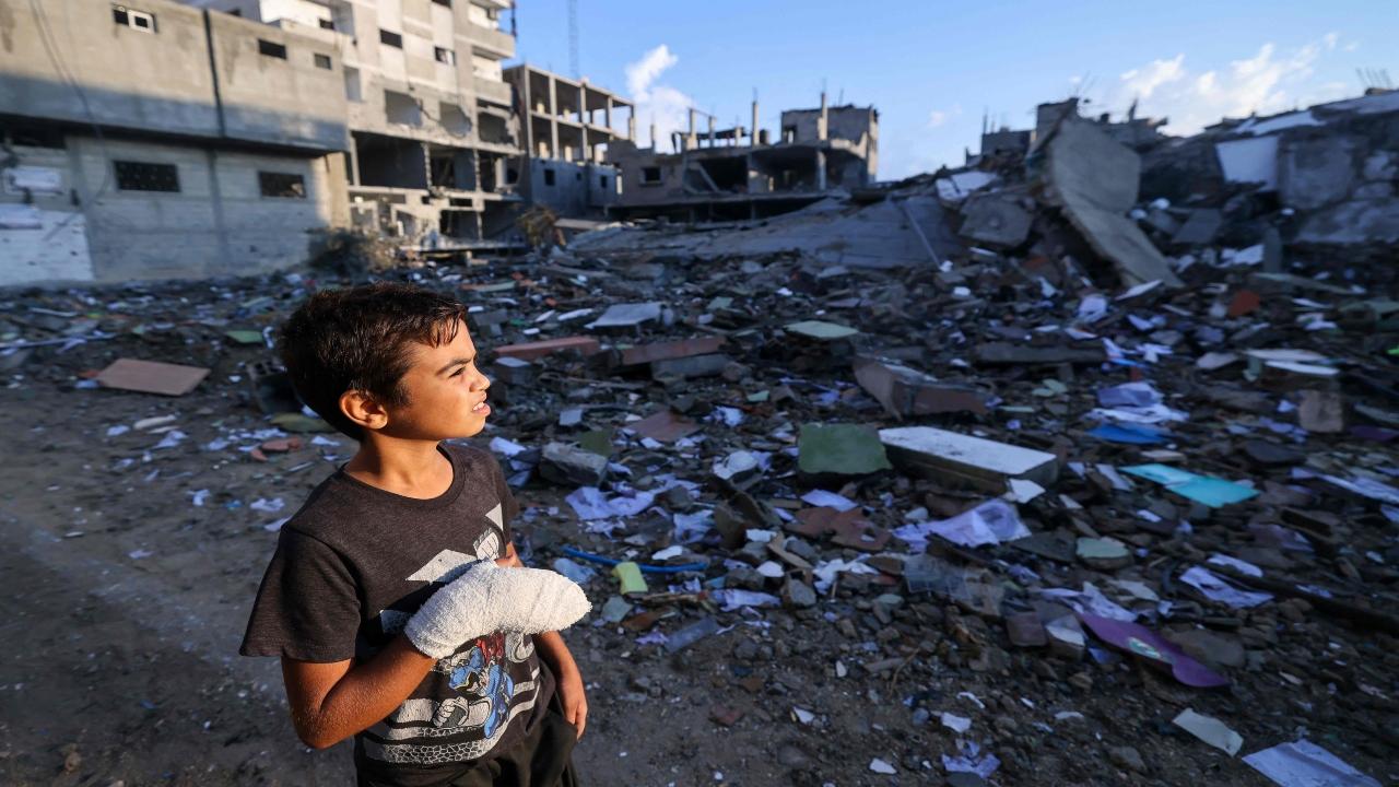 Rescuers have said that more than 1,000 Palestinians have been missing under the rubble of buildings destroyed by Israeli air raids attacks on the besieged Gaza strip while the UN humanitarian office has warned that Gaza hospitals’ last reserves of fuel will probably run out in a few hours