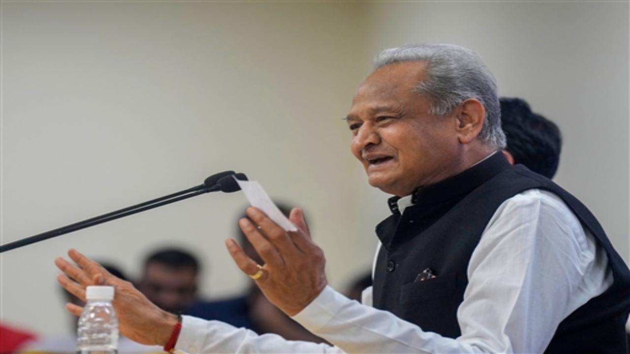 Gehlot also said that his bete noire and former chief minister Vasundhara Raje should not be punished by the BJP because of him, saying it would be 