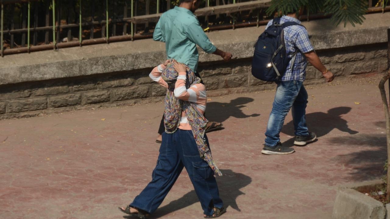 According to a report in the PTI, the Santacruz observatory of the IMD, responsible for monitoring temperature and other meteorological conditions in Mumbai's suburbs, reported a temperature of 36.4 degrees Celsius, an exceptional occurrence for this time of the year