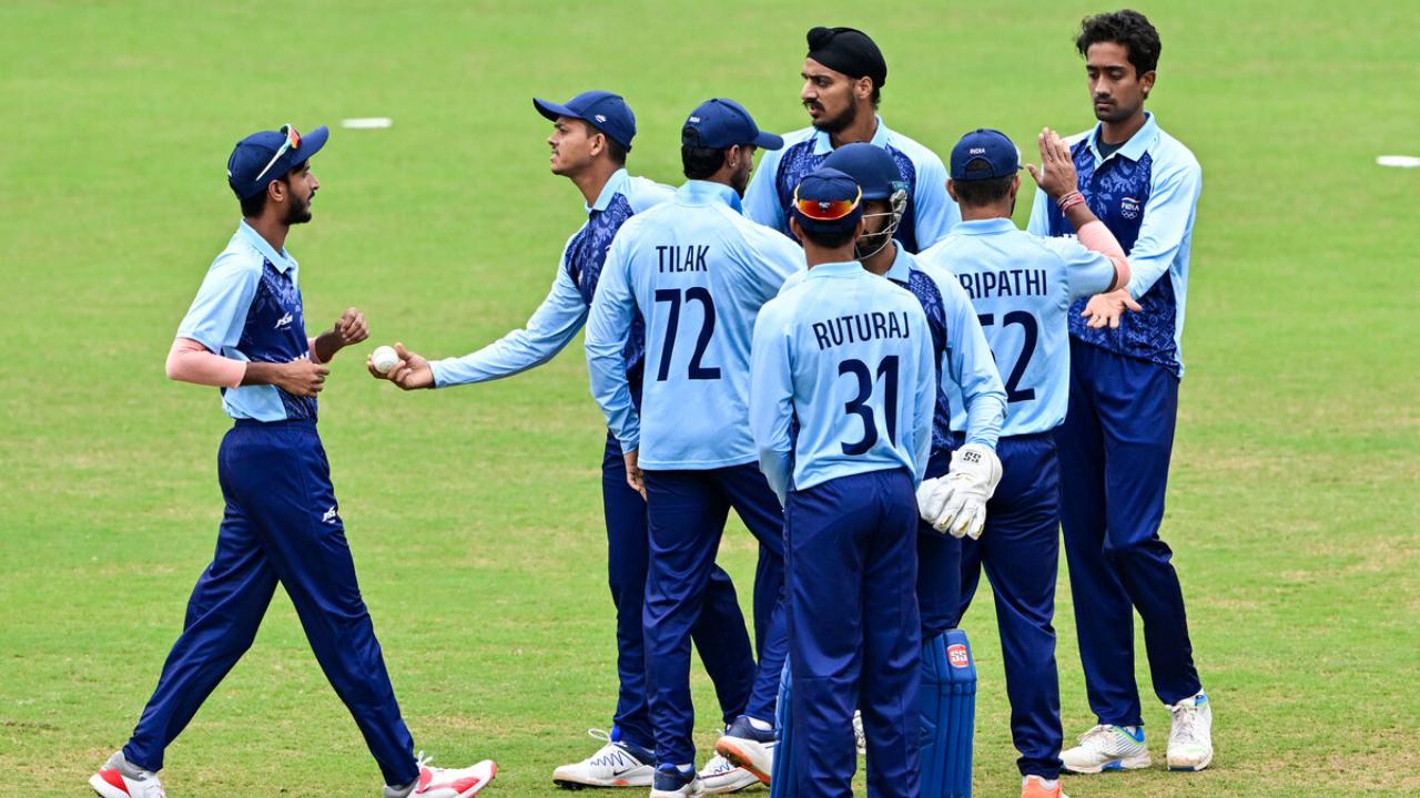 Indian cricket team chased the target of 97 runs for 1 loss against Bangladesh in the semi-finals of Asian Games 2023 and entered the finals of the tournament