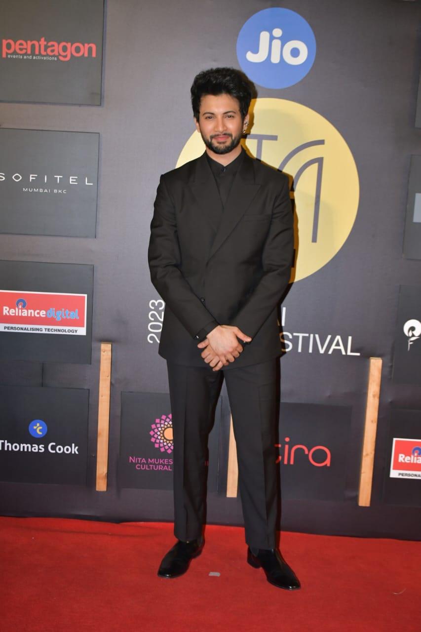 Everyone's favourite, Rohit Saraf showed up at the vent in an all-black suit