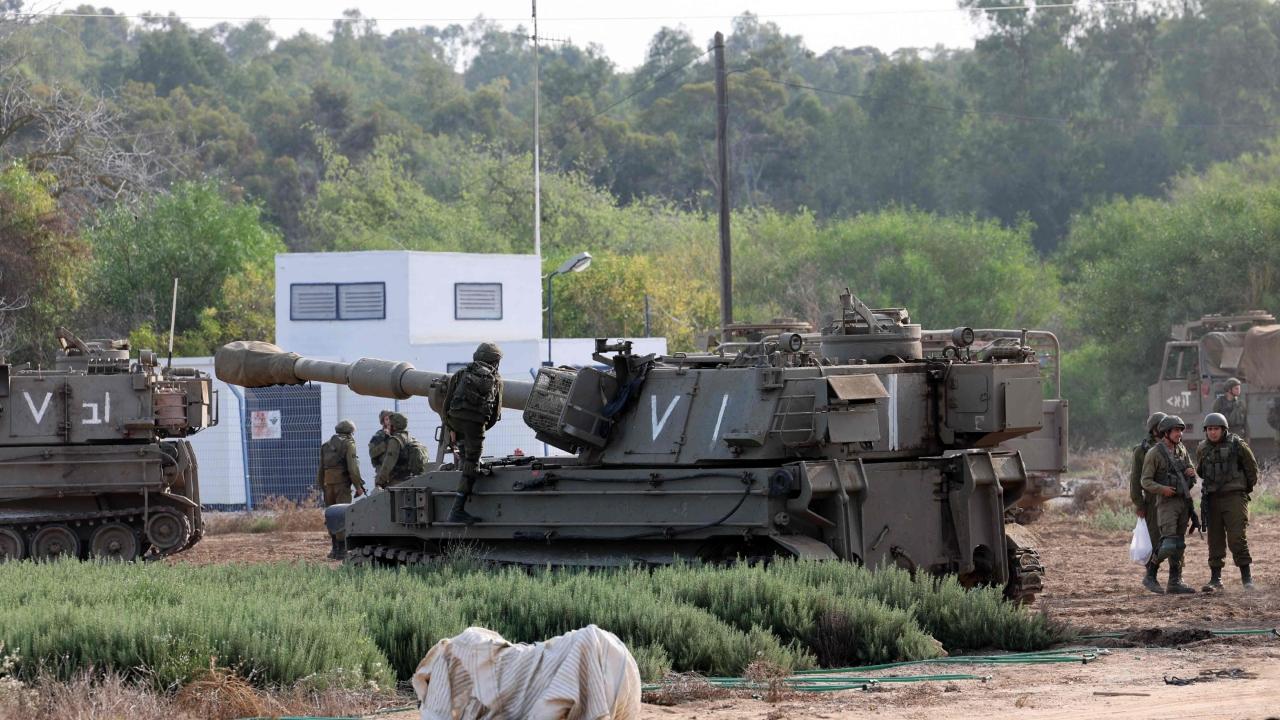 Setting aside their differences, top Israeli leaders have discussed the possibility of forming an emergency national unity government to deal with the complex situation after the unprecedented attack by Hamas that has left hundreds dead