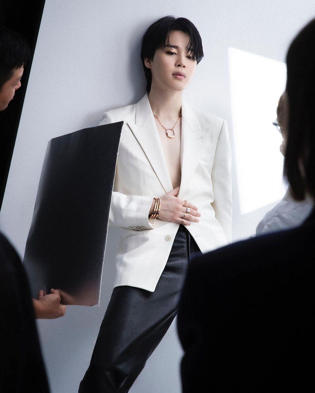 It's Kim Seokjin's 29th Birthday, We're Celebrating with His Best Tuxedo  Looks