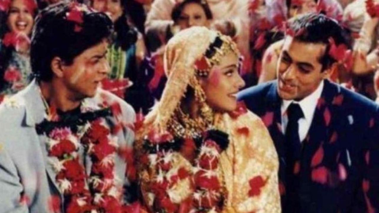 25 years of Kuch Kuch Hota Hai: Shah Rukh Khan gives witty reply after fans ask him about Salman Khan at screening