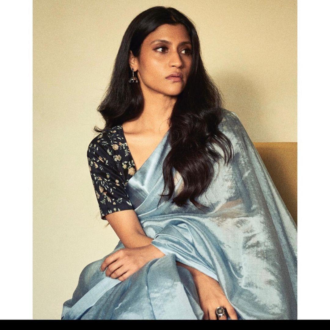 NavamiThe Navami festival is all about a wonderful mix of traditional and modern fashion. Konkona Sen Sharma looked stunning in her teal blue saree paired with a floral black blouse. It's not just a style statement, but also a perfect pick for Navami celebrations.